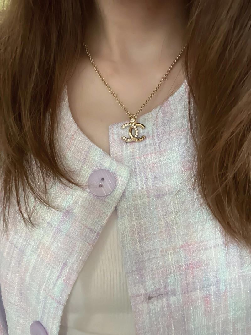 Ch**el necklaces